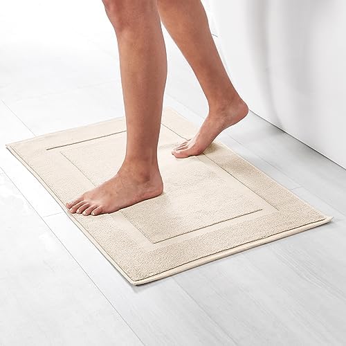 Amazon Basics Banded Bathroom Bath Rug Mat, Machine Washable, Super Absorbent, 100% Cotton, 20" W x 31" L, Cream (Pack of 2) - Image 2