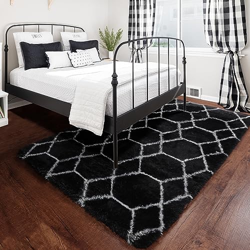 5x7 Area Rugs for Living Room Bedroom, Fluffy Black and White Geometric Rug - Image 6