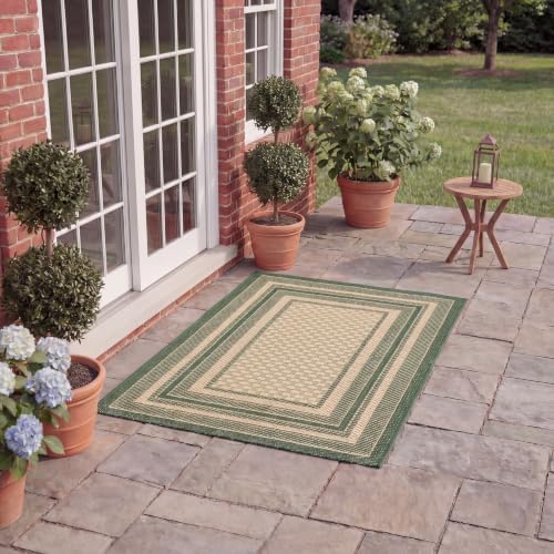 SAFAVIEH Courtyard Outdoor Accent Rug 2'3"x5', Beige CY8475-32212 by Unknown