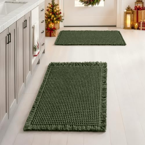 MIULEE Christmas Hunter Green Set of 2 Waffle Bathroom Rugs 17x24 Inch by MIULEE