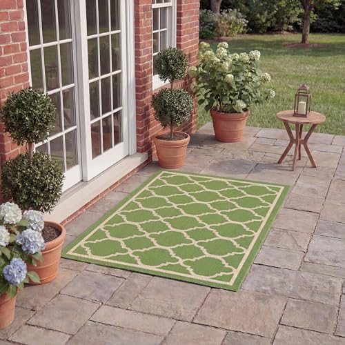 SAFAVIEH Washable Rug Outdoor Courtyard Collection - 2' x 3'7", Green & Beige, Non-Shedding & Easy Cleaning, Ideal for Patio, Front Door, Entryway, Doormat (CY6918-244) by Unknown