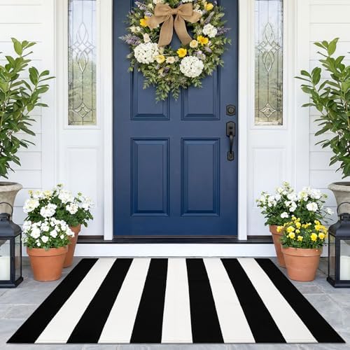 KOZYFLY Black and White Area Rug 27.5x43 Inches by KOZYFLY