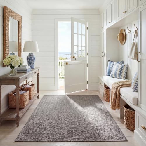 SAFAVIEH Outdoor Area Rug 6'7"x9'6" - Courtyard Collection - Coastal Design, Black & Beige, Durable & Easy Cleaning, Ideal for Patio, Entryway, Mudroom, Backyard (CY8022-36621) by Unknown