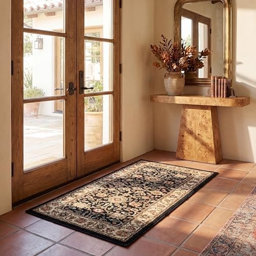 SAFAVIEH Lyndhurst Accent Rug 2x3, Black & Ivory LNH212A by Unknown