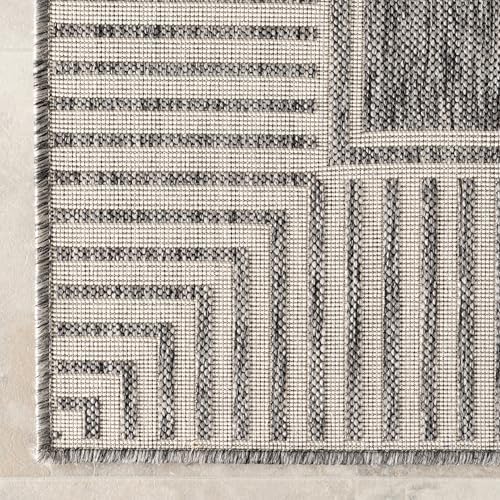 nuLOOM Asha Grey Bordered Power Loomed Indoor/Outdoor Area Rug, 10' x 14' - Image 4