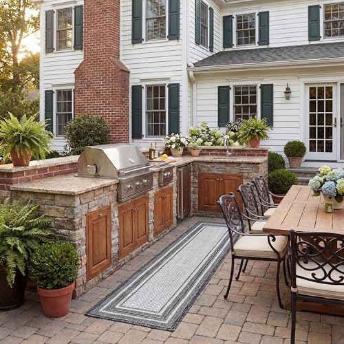 SAFAVIEH Courtyard Outdoor Runner Rug 2'3"x6'7", Light Grey CY8475-37612 by Unknown
