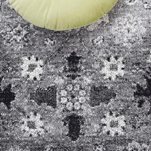 SAFAVIEH Vintage Hamadan Area Rug 5'3"x7'6", Grey & Black VTH214K - Image 5