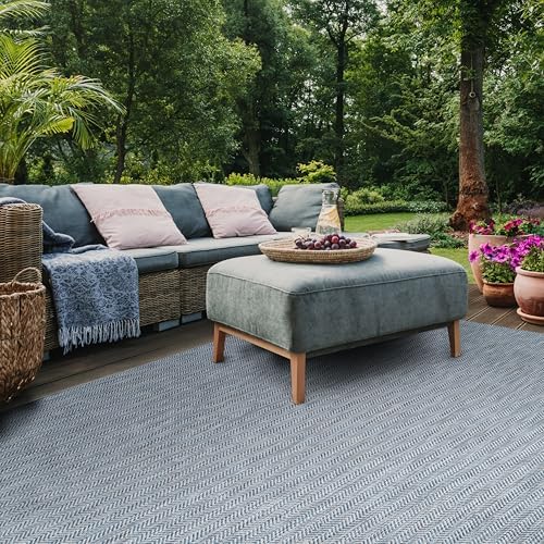 SAFAVIEH Outdoor Square Rug 6'7" - Courtyard Collection - Coastal Design, Navy & Grey, Durable & Easy Cleaning, Ideal for Patio, Entryway, Mudroom, Backyard (CY8022-36821) - Image 6